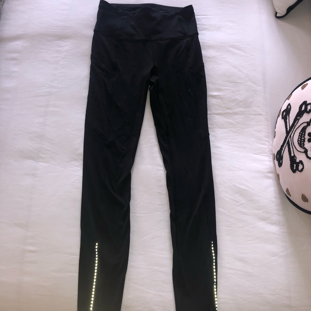 Black Lululemon leggings